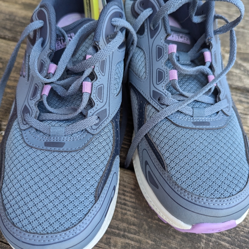 Women's sneakers